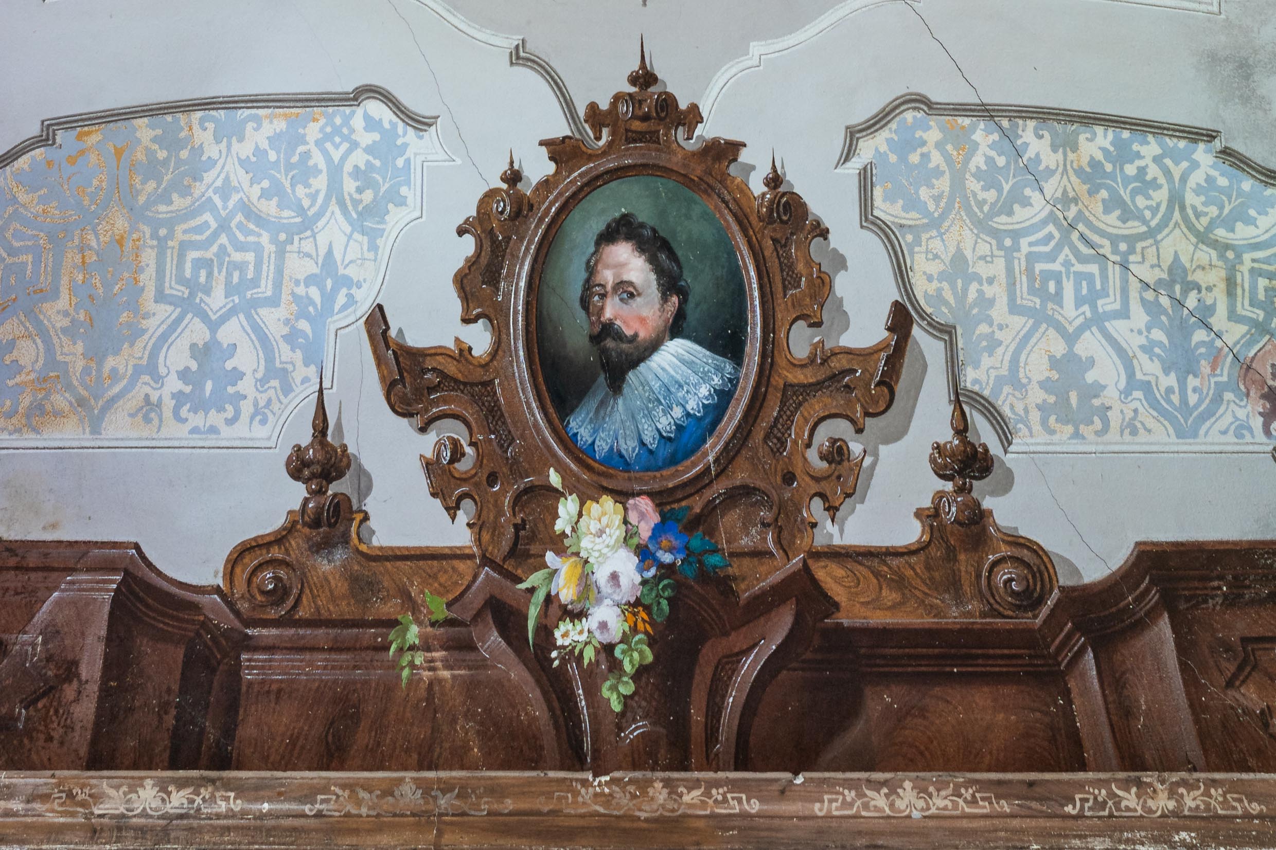 Divano in Velluto Rosso