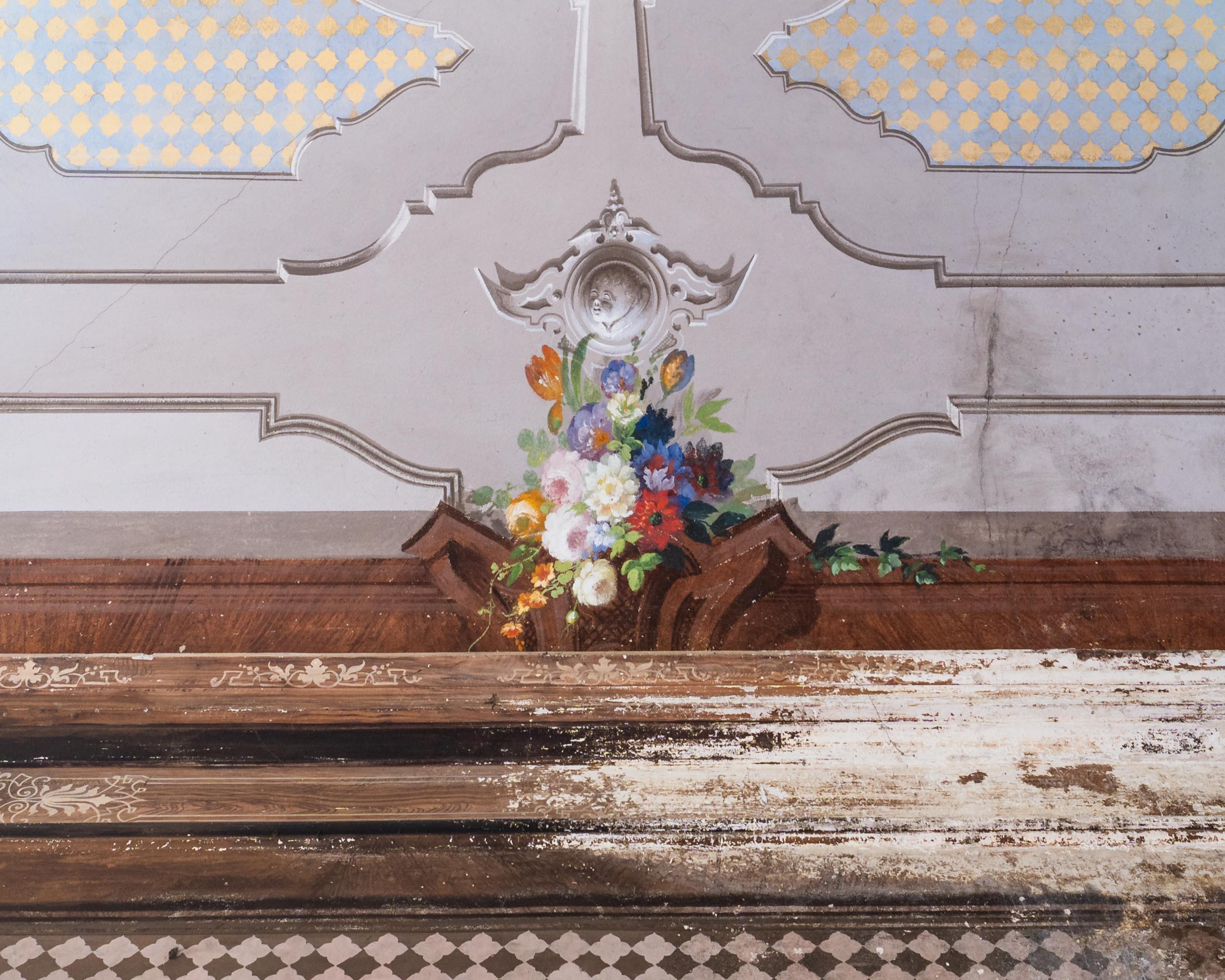 Divano in Velluto Rosso