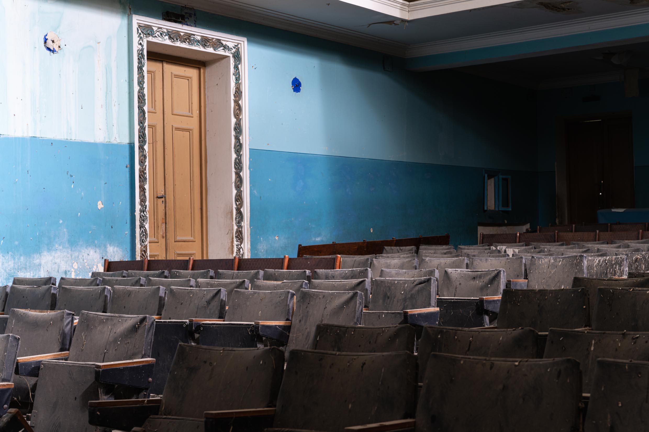 Latunnaya Lyustra Latunnaya Lyustra