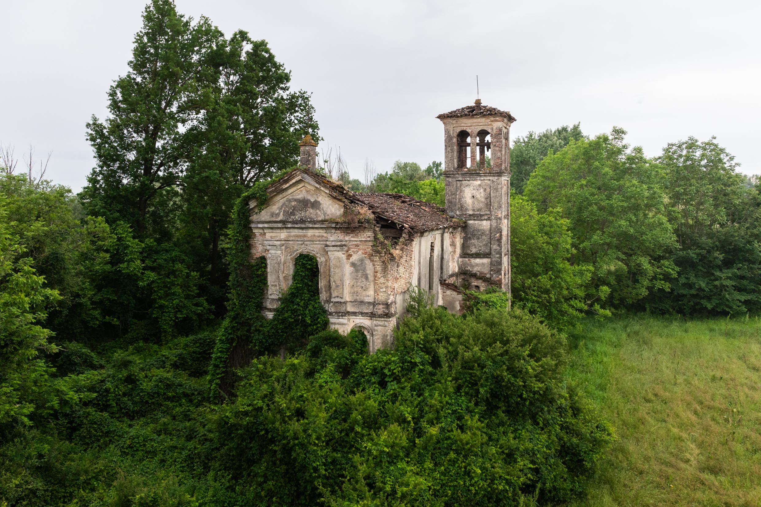 Chiesa Invasa Chiesa Invasa
