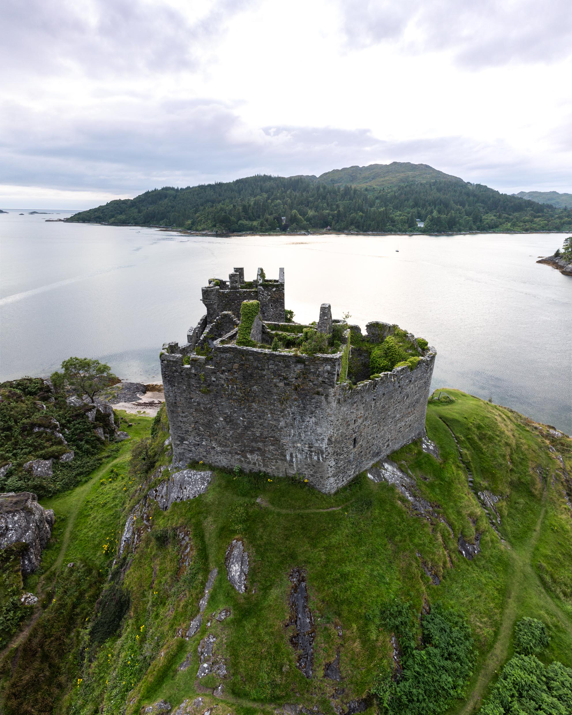 Castle Tioram Castle Tioram